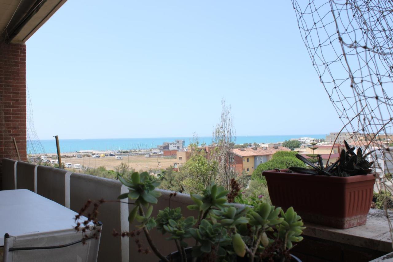 Belvedere Mare E Pineta Lido di Ostia Esterno foto